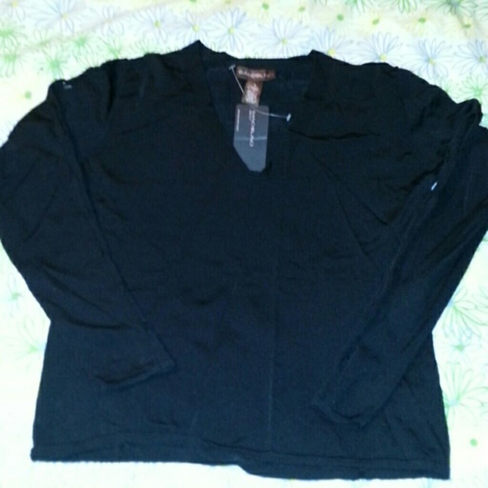 Bandolino Sexy Cut‎ Out Sleeve V-Neck Fitted Shirt